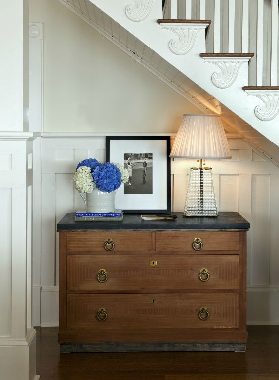 Use of space under new stair nook