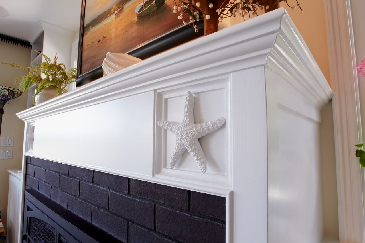 Nautical mantle details